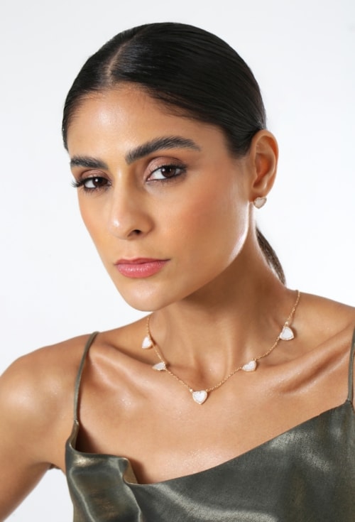 CONJUNTO CORAÇÃO MADRE-PÉROLA CRAVEJADO OURO CJ165-O