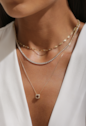 CONJUNTO QUADRADO CRAVEJADO COM PEDRA CHOCOLATE BANHADO A OURO CJ218-O