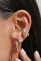 CONJUNTO QUADRADO CRAVEJADO COM PEDRA CRISTAL BANHADO A OURO CJ218-O