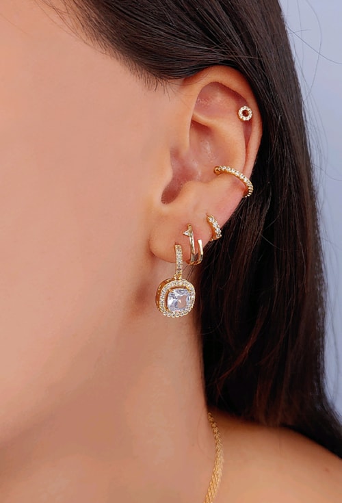 PIERCING DE CÍRCULO VAZADO NO OURO BM726-O