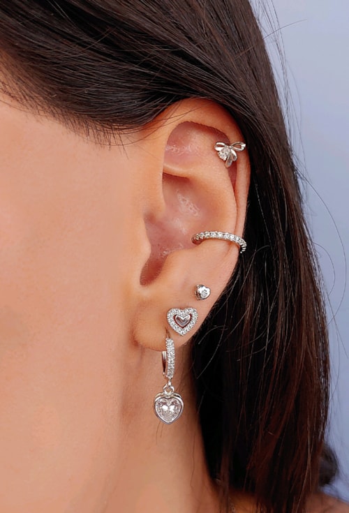 PIERCING DE FURO LAÇO COM ZIRCÔNIA BM595-A PIERCING DE FURO LAÇO COM ZIRCÔNIA BM595-A