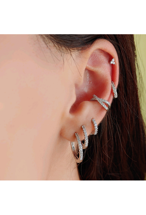 PIERCING DE TREVO COM 3 ZIRCÔNIAS NO RÓDIO BM725-R
