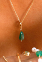 PINGENTE COM PEDRA ÁGATA VERDE BANHADO A OURO PG207-O