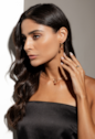 PINGENTE COM PEDRA DO SOL NATURAL BANHADO A OURO PG193-O