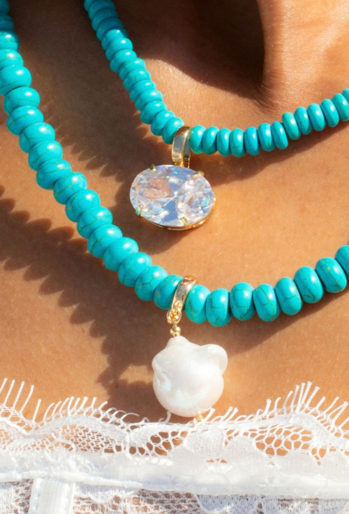 PINGENTE OVAL COM ZIRCÔNIA CRISTAL BANHADO A OURO PG202-O