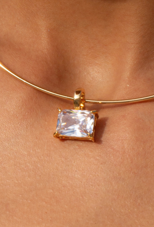 PINGENTE RETANGULAR COM CRISTAL BANHADO A OURO PG197-O