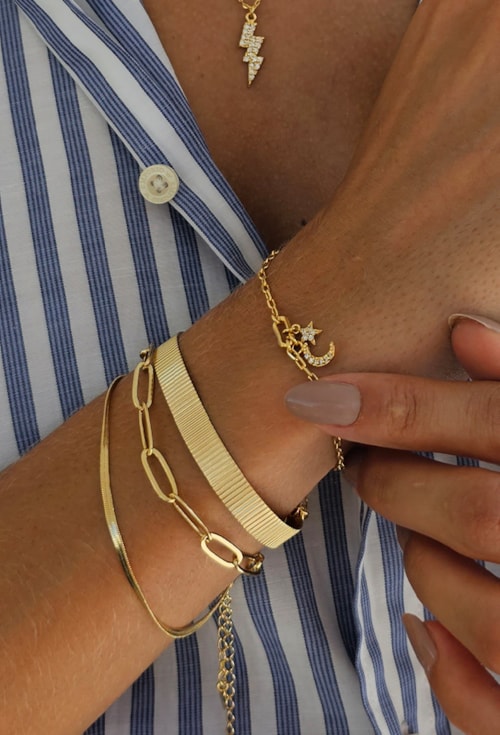 PULSEIRA COM LUA E ESTRELA CRAVEJADAS NO OURO PM191-O