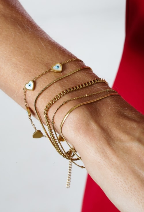 PULSEIRA CORAÇÃO COM MADRE-PÉROLA EM AÇO INOX DOURADO PM548-AD