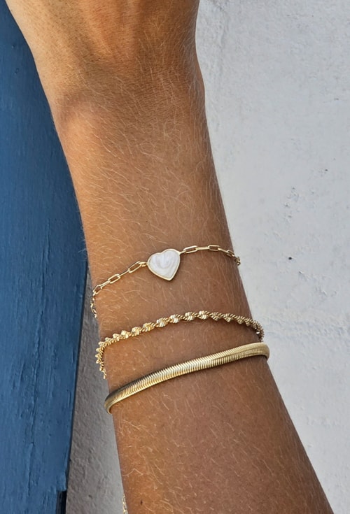 PULSEIRA DE CORAÇÃO ESMALTADO NO OURO PM265-O