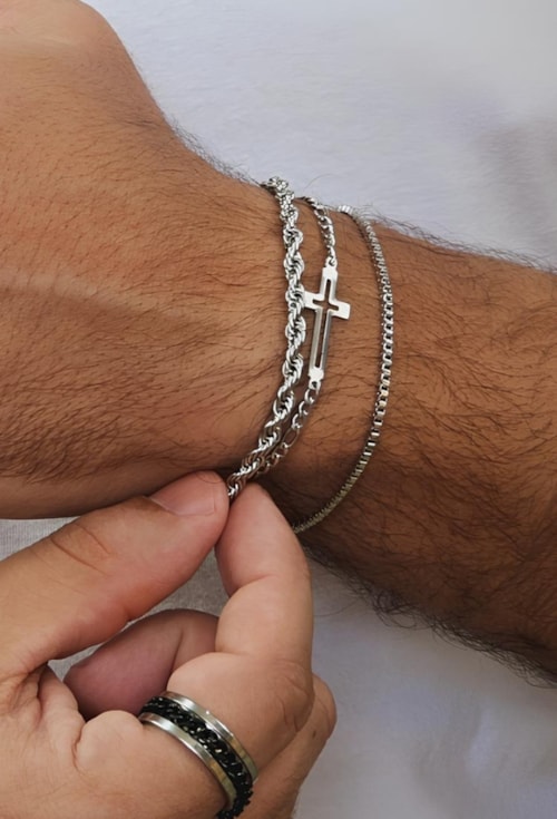PULSEIRA MASCULINA FÍGARO COM PINGENTE DE CRUZ PM358-A PULSEIRA MASCULINA FÍGARO COM PINGENTE DE CRUZ PM358-A