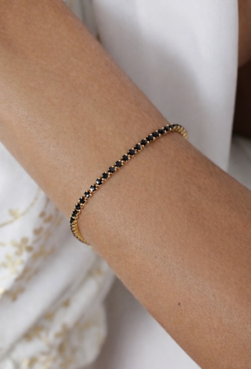 PULSEIRA RIVIERA ÔNIX NO OURO PM041-O